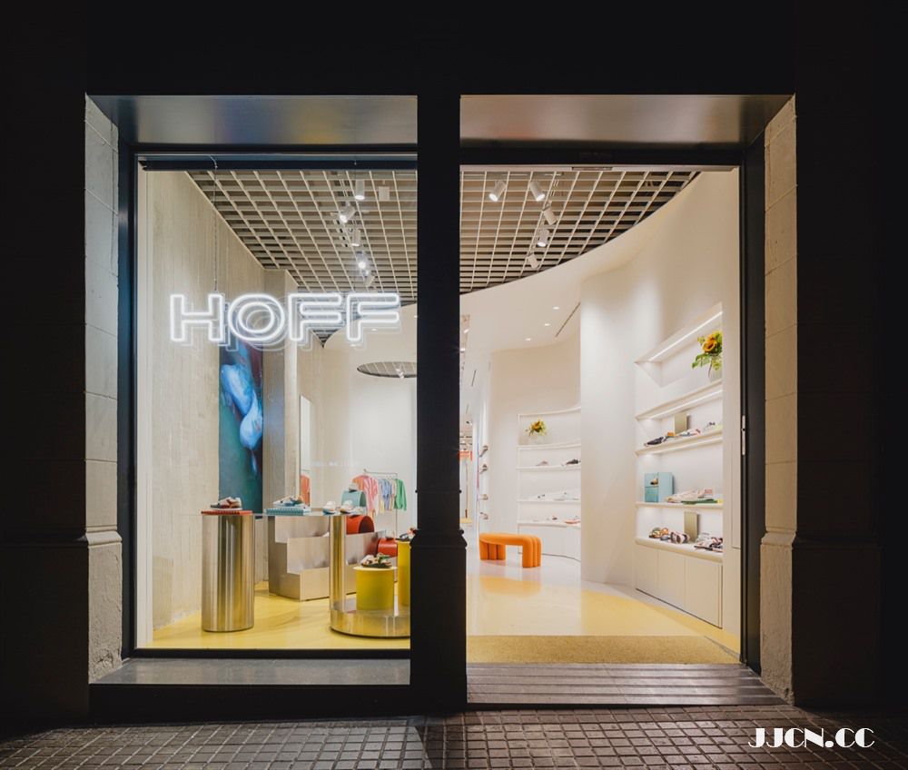 巴塞罗那 HOFF 运动鞋店设计 | CuldeSac